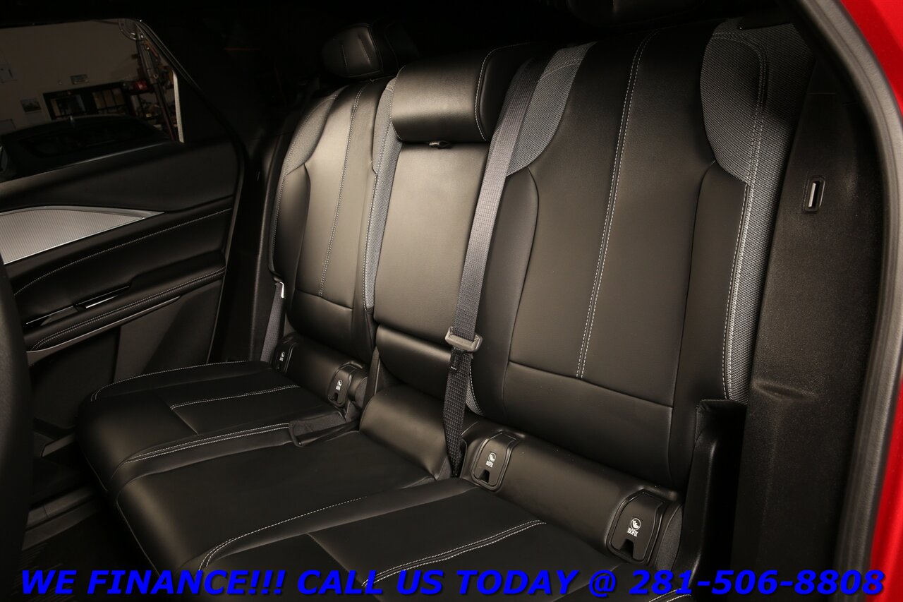 2024 Cadillac LYRIQ 2024 Tech CARPLAY PANO ADAPT-CRUISE BLIND 28K MLES   - Photo 23 - Houston, TX 77031