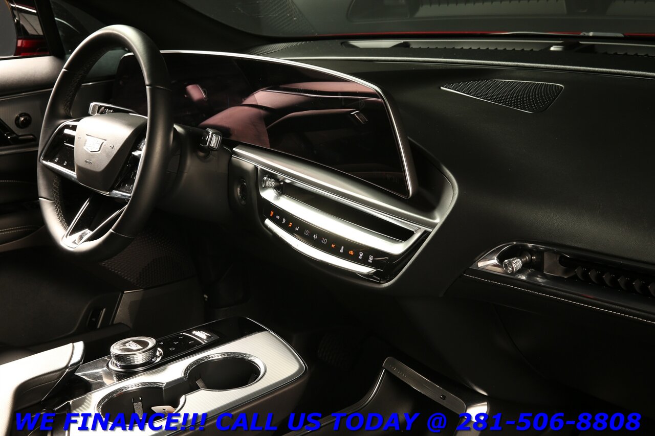 2024 Cadillac LYRIQ 2024 Tech CARPLAY PANO ADAPT-CRUISE BLIND 28K MLES   - Photo 20 - Houston, TX 77031