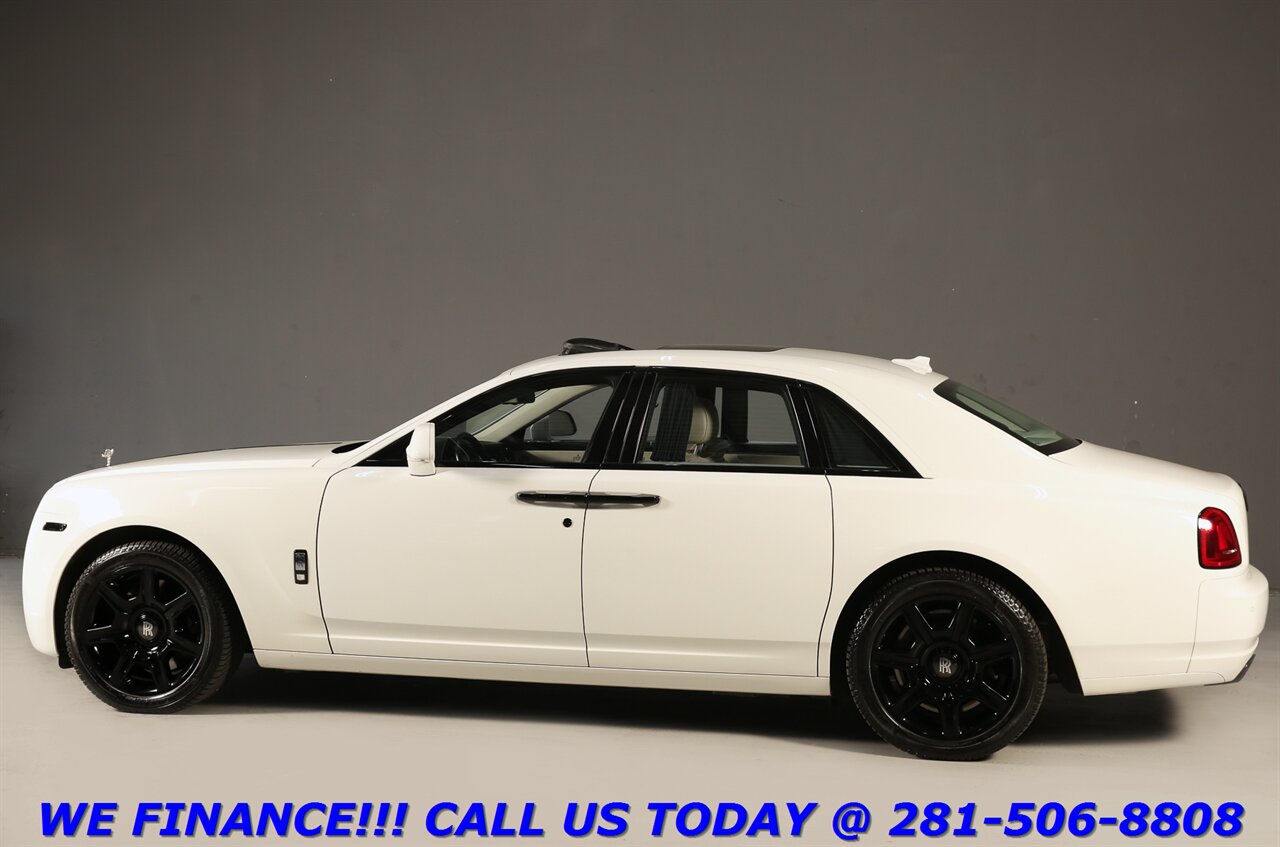 2012 Rolls-Royce Ghost 2012 6.6L V12 NAV HUD PANO DVD 248K MSRP 45K MLS - Photo 5 - Houston, TX 77031