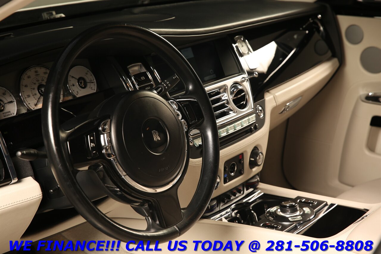 2012 Rolls-Royce Ghost 2012 6.6L V12 NAV HUD PANO DVD 248K MSRP 45K MLS - Photo 11 - Houston, TX 77031