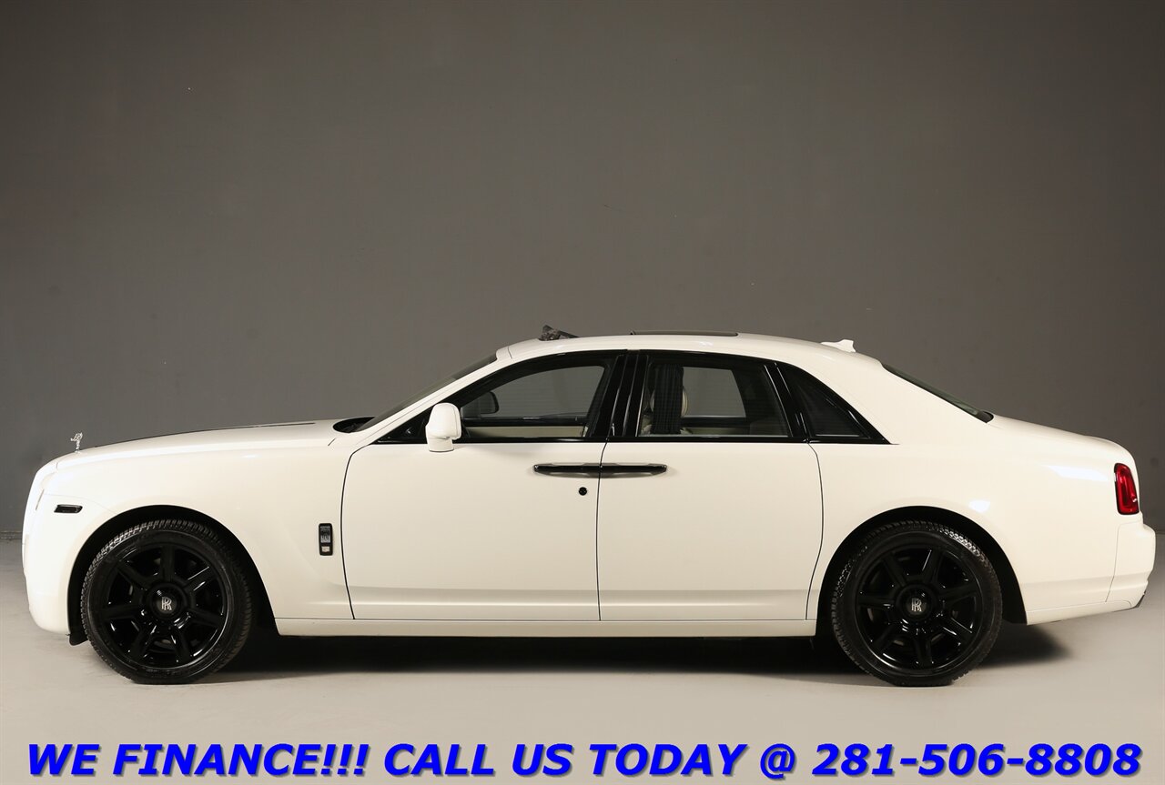 2012 Rolls-Royce Ghost 2012 6.6L V12 NAV HUD PANO DVD 248K MSRP 45K MLS - Photo 38 - Houston, TX 77031