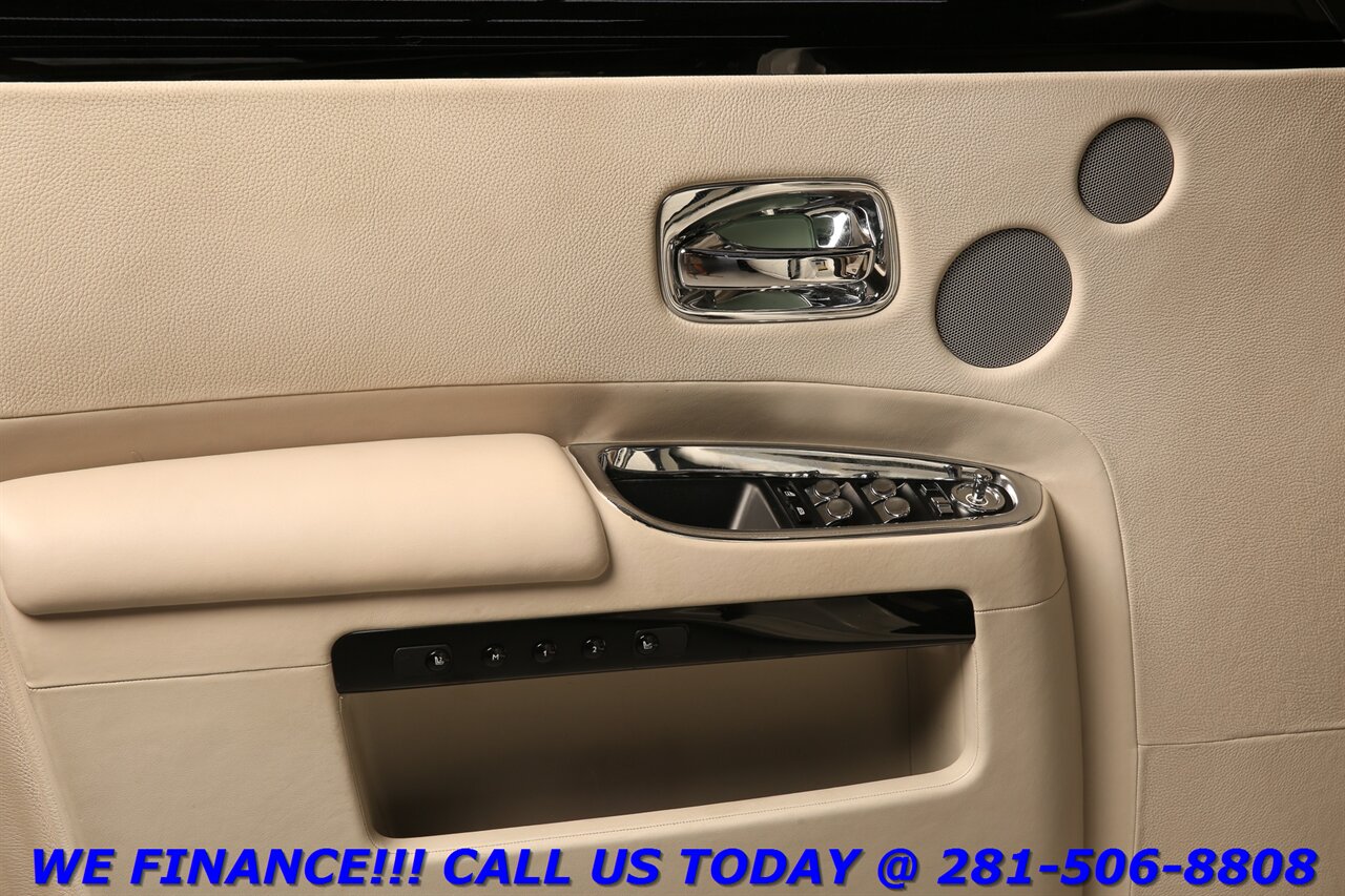 2012 Rolls-Royce Ghost 2012 6.6L V12 NAV HUD PANO DVD 248K MSRP 45K MLS - Photo 10 - Houston, TX 77031