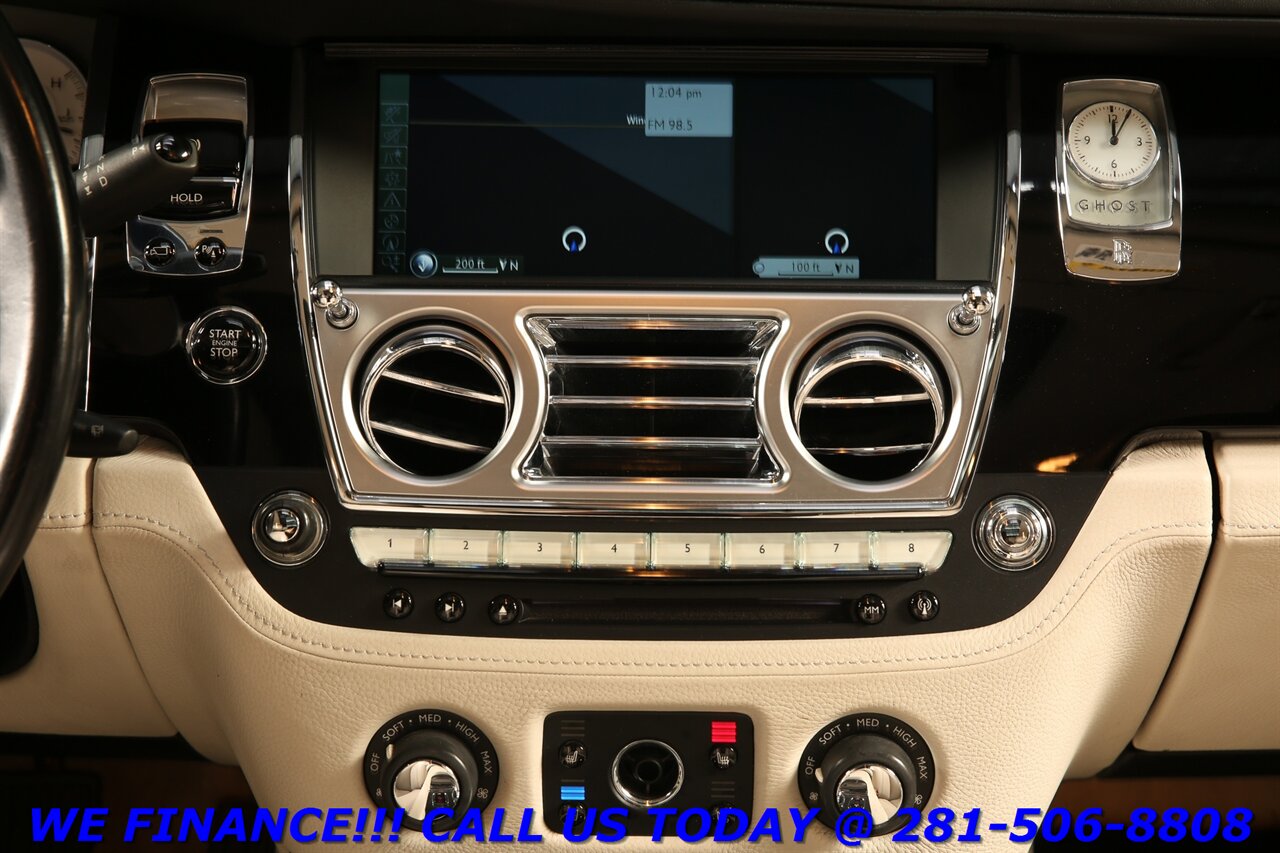 2012 Rolls-Royce Ghost 2012 6.6L V12 NAV HUD PANO DVD 248K MSRP 45K MLS - Photo 18 - Houston, TX 77031