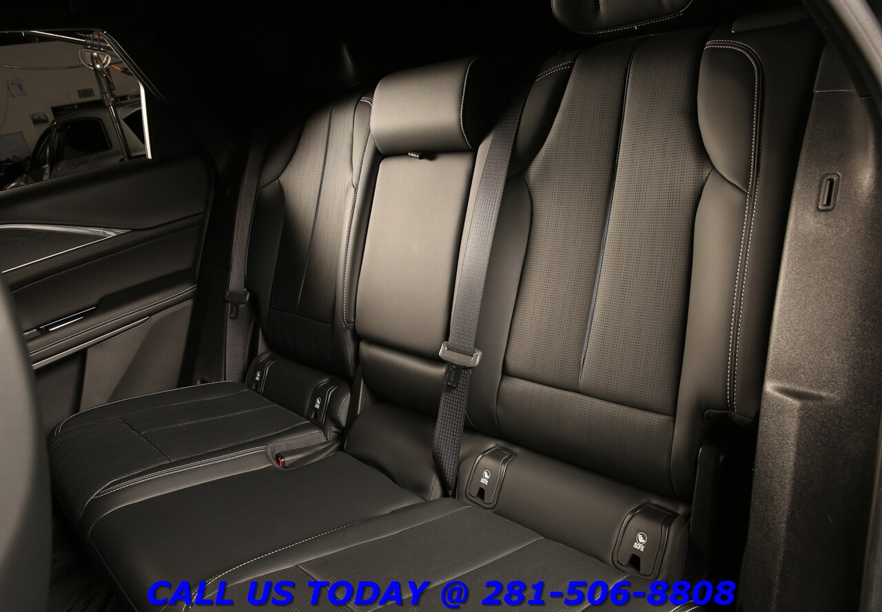 2024 Cadillac LYRIQ 2024 Luxury 1 AWD CARPLAY PANO ADAPT CRUISE 36K ML - Photo 23 - Houston, TX 77031