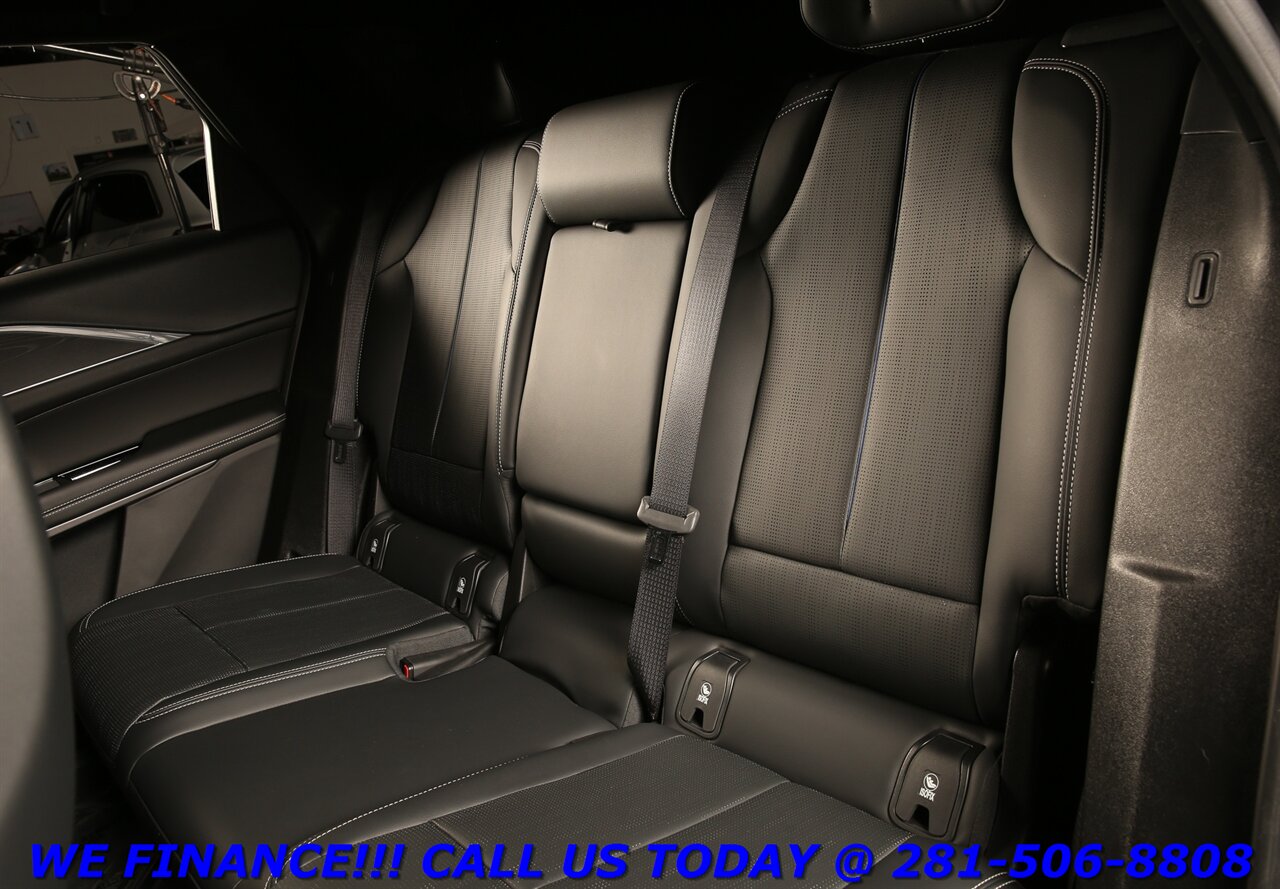 2024 Cadillac LYRIQ 2024 Luxury 1 AWD CARPLAY PANO ADAPT CRUISE 36K ML - Photo 23 - Houston, TX 77031