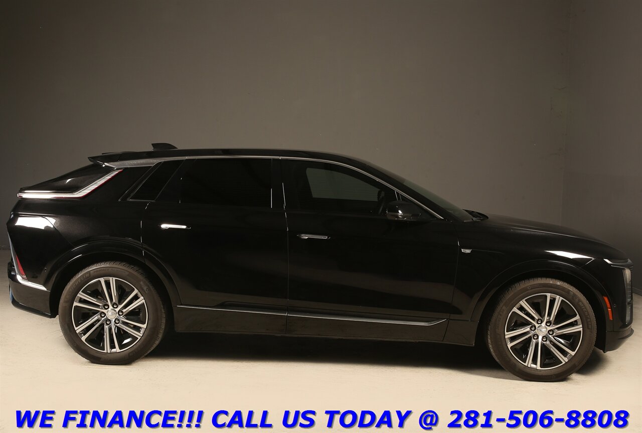 2024 Cadillac LYRIQ 2024 Luxury 1 AWD CARPLAY PANO ADAPT CRUISE 36K ML - Photo 29 - Houston, TX 77031