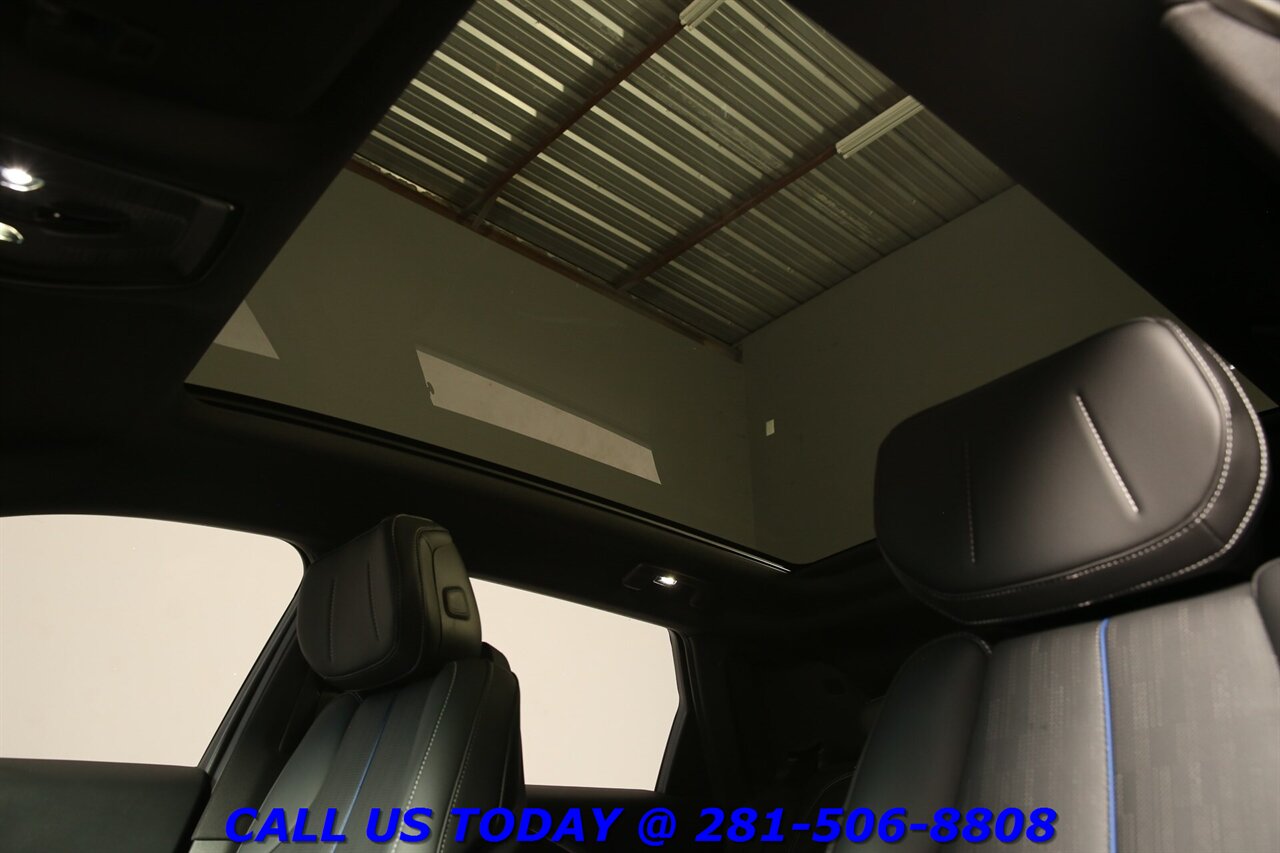 2024 Cadillac LYRIQ 2024 Luxury 1 AWD CARPLAY PANO ADAPT CRUISE 36K ML - Photo 12 - Houston, TX 77031