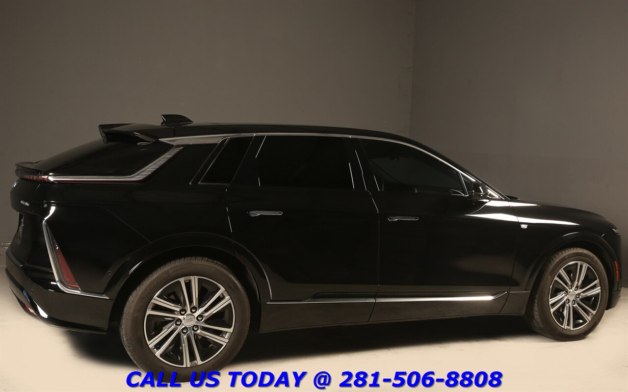 2024 Cadillac LYRIQ 2024 Luxury 1 AWD CARPLAY PANO ADAPT CRUISE 36K ML - Photo 6 - Houston, TX 77031