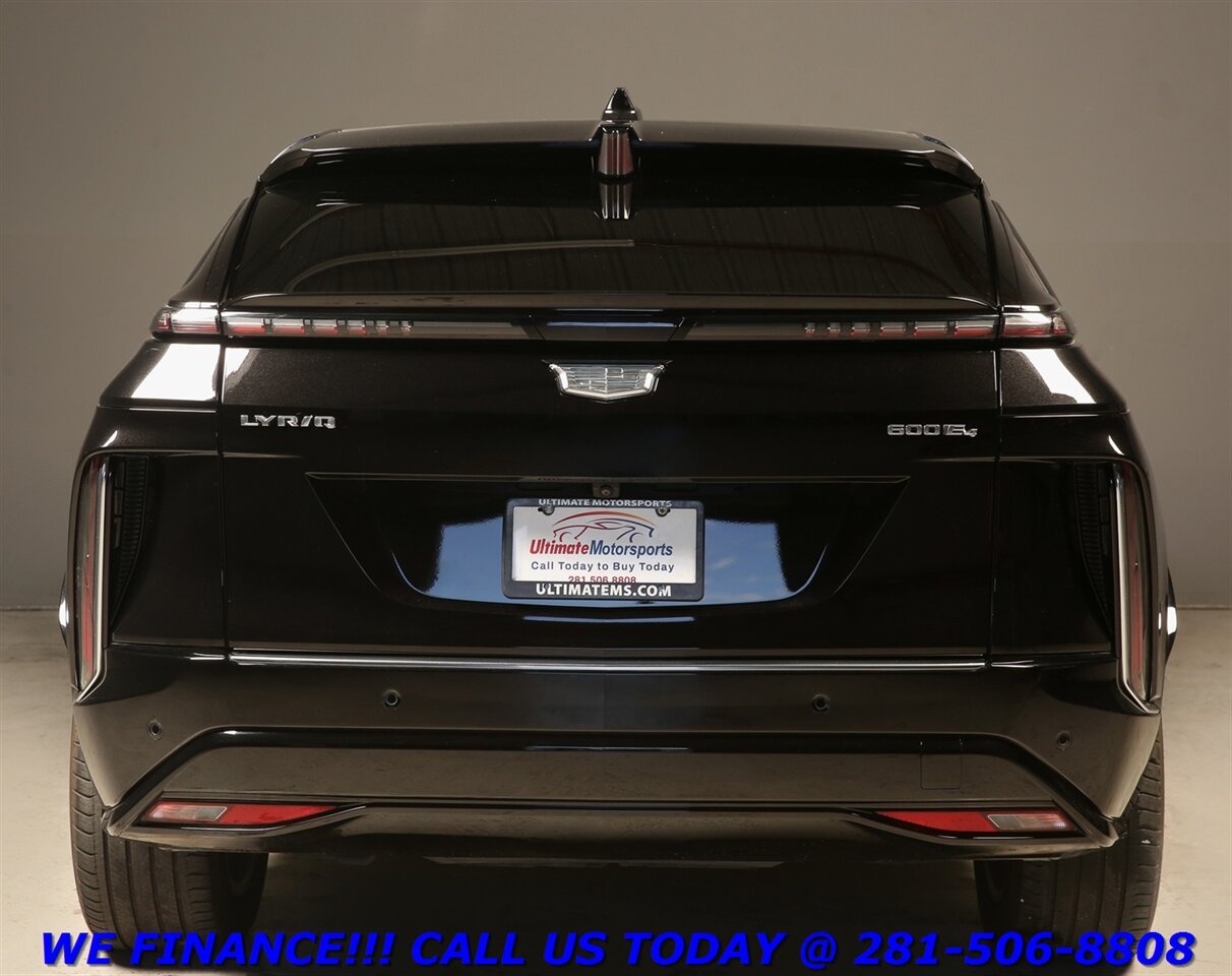 2024 Cadillac LYRIQ 2024 Luxury 1 AWD CARPLAY PANO ADAPT CRUISE 36K ML - Photo 5 - Houston, TX 77031
