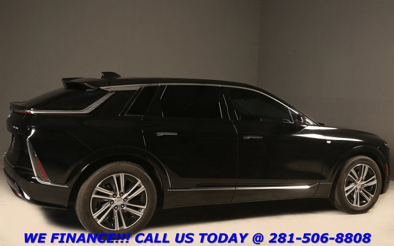 2024 Cadillac LYRIQ 2024 Luxury 1 AWD CARPLAY PANO ADAPT CRUISE 36K ML - Photo 6 - Houston, TX 77031