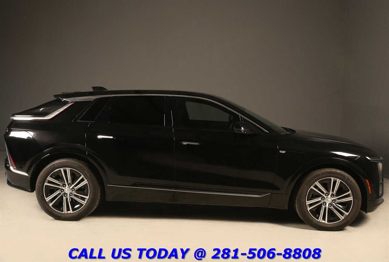 2024 Cadillac LYRIQ 2024 Luxury 1 AWD CARPLAY PANO ADAPT CRUISE 36K ML - Photo 29 - Houston, TX 77031