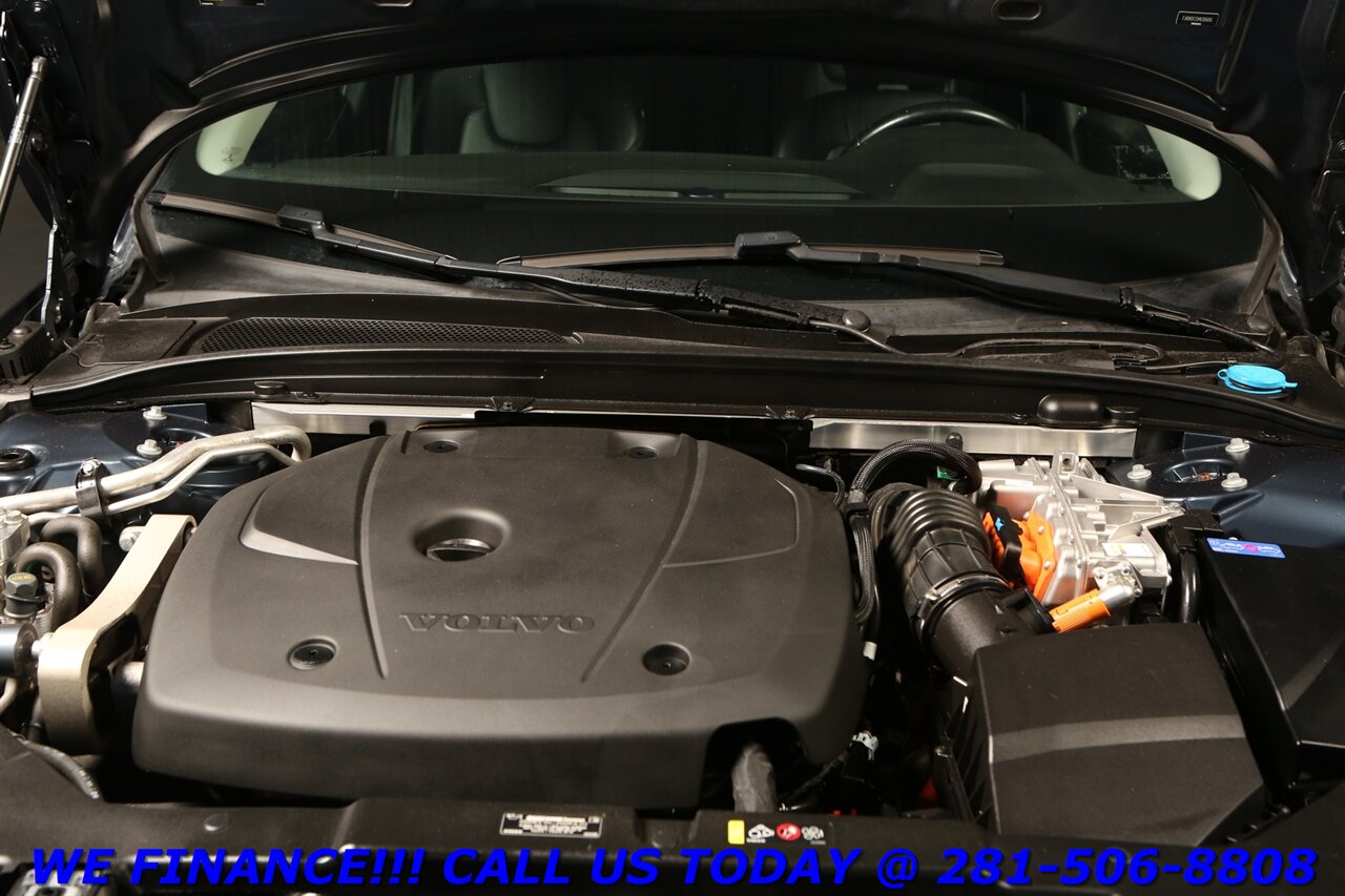 2021 Volvo S60 2021 T8 R-Design Expression RECHARGE PLUG-IN   - Photo 22 - Houston, TX 77031