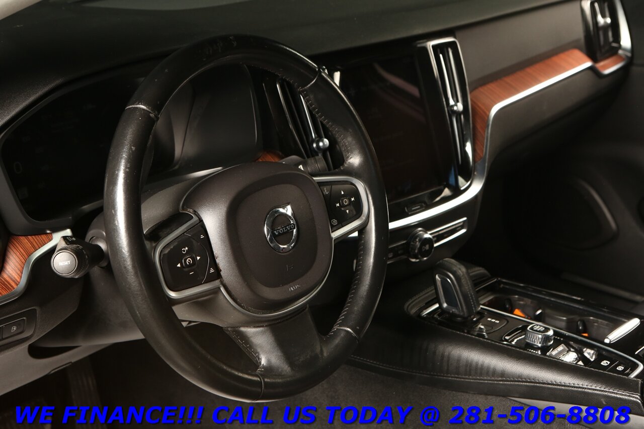 2021 Volvo S60 2021 T8 R-Design Expression RECHARGE PLUG-IN   - Photo 9 - Houston, TX 77031