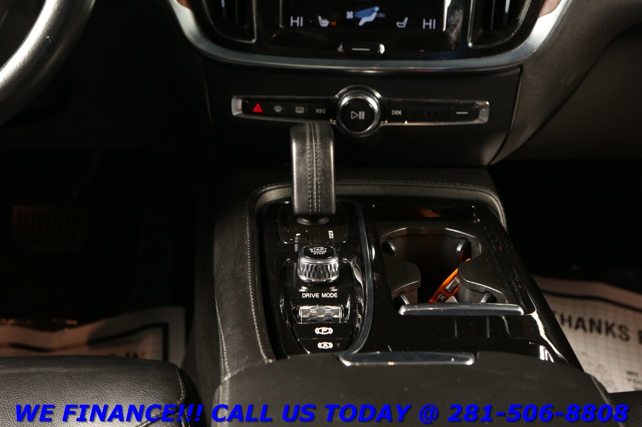 2021 Volvo S60 2021 T8 R-Design Expression RECHARGE PLUG-IN   - Photo 16 - Houston, TX 77031