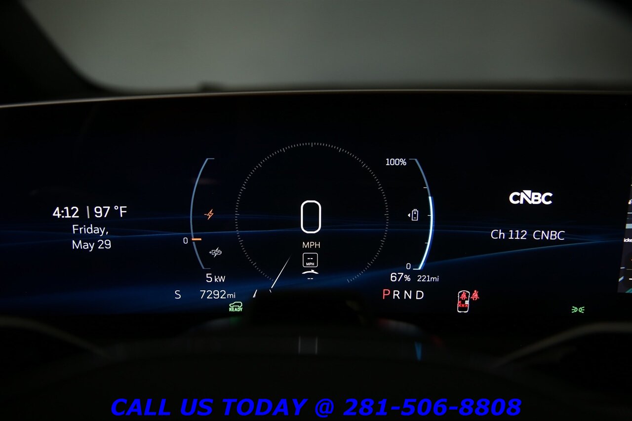2025 Cadillac OPTIQ 2025 Sport AWD NAV PANO SUPERCRUISE BLIND 7K Mi   - Photo 16 - Houston, TX 77031