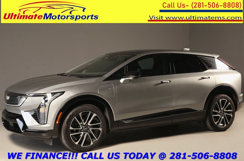 2025 Cadillac OPTIQ 2025 Sport AWD NAV PANO ADAPT BLIND 7K MILES!!  