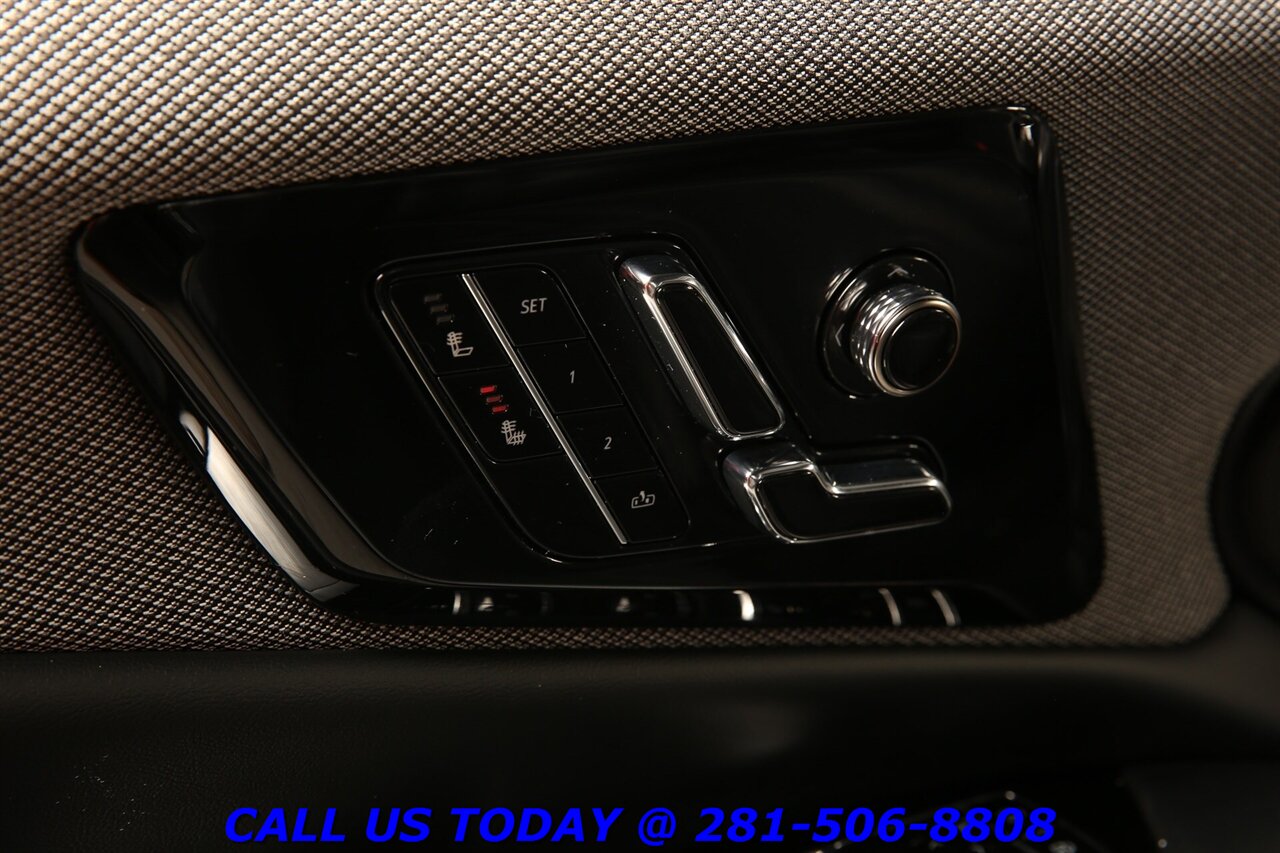 2025 Cadillac OPTIQ 2025 Sport AWD NAV PANO SUPERCRUISE BLIND 7K Mi   - Photo 10 - Houston, TX 77031