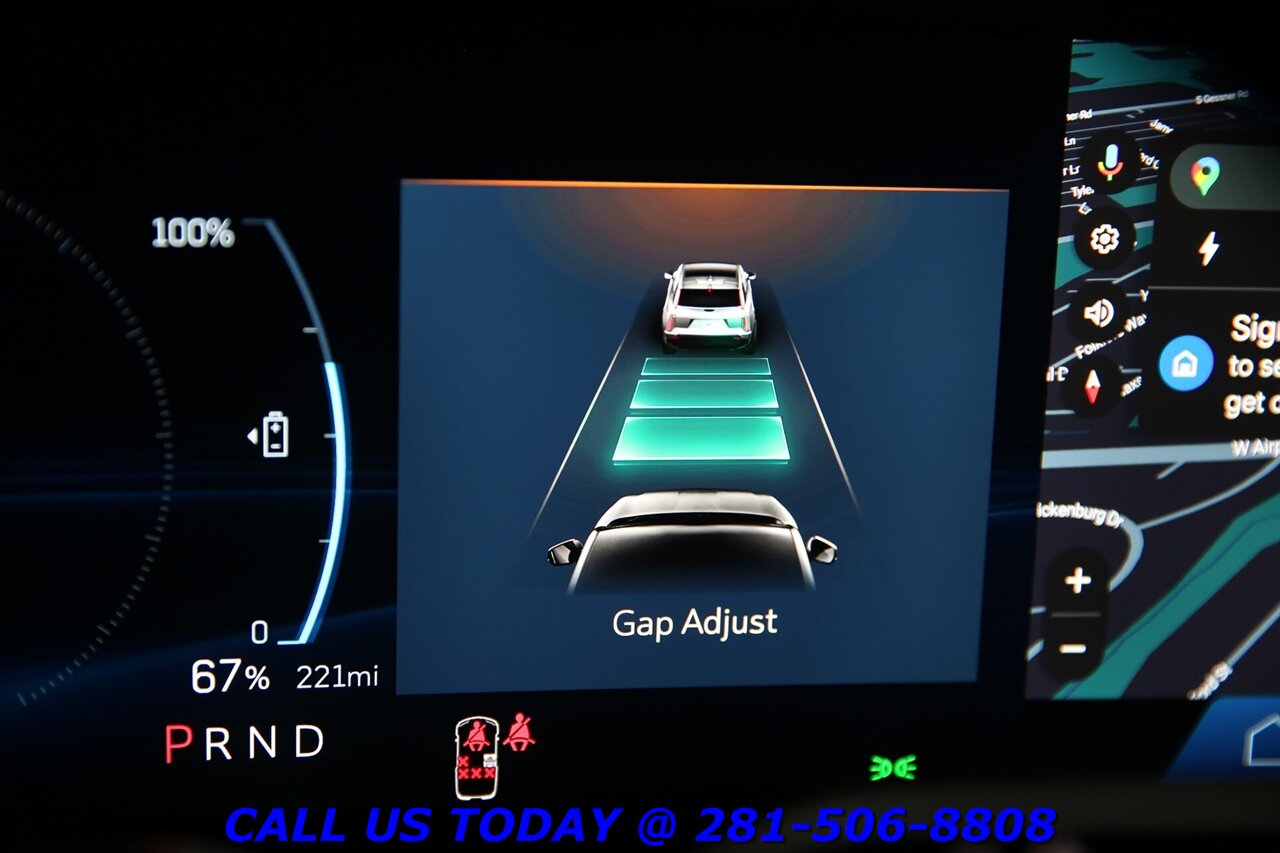 2025 Cadillac OPTIQ 2025 Sport AWD NAV PANO SUPERCRUISE BLIND 7K Mi   - Photo 17 - Houston, TX 77031