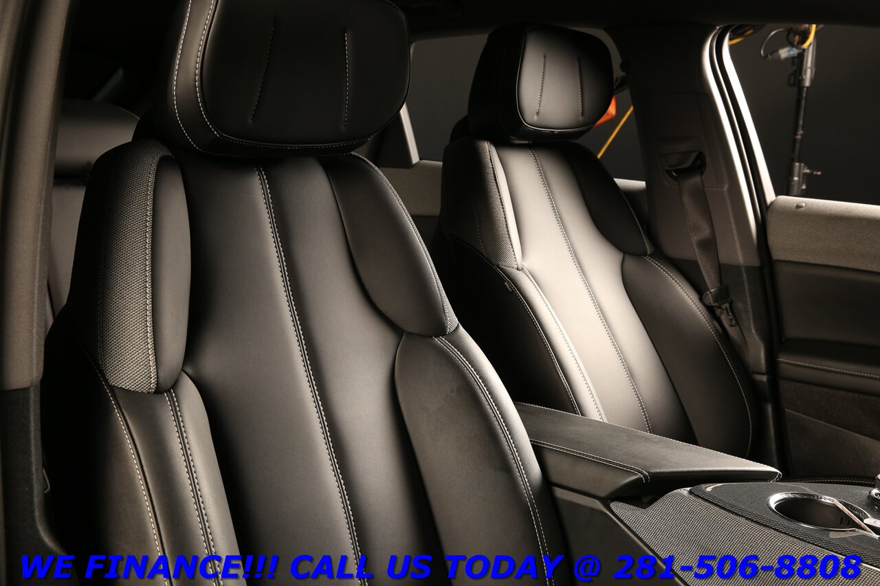 2025 Cadillac OPTIQ 2025 Sport AWD NAV PANO ADAPT BLIND 7K MILES!! - Photo 21 - Houston, TX 77031