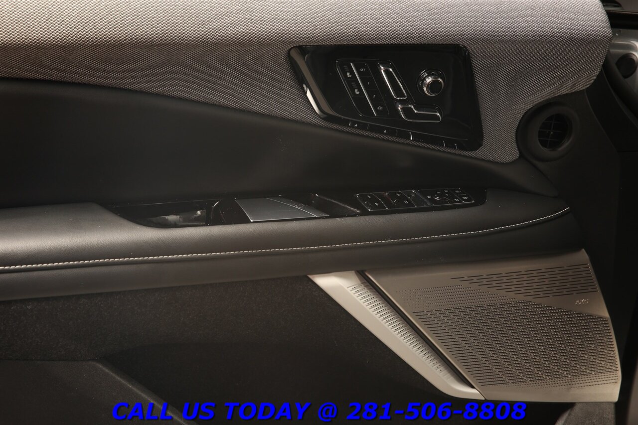 2025 Cadillac OPTIQ 2025 Sport AWD NAV PANO SUPERCRUISE BLIND 7K Mi   - Photo 27 - Houston, TX 77031