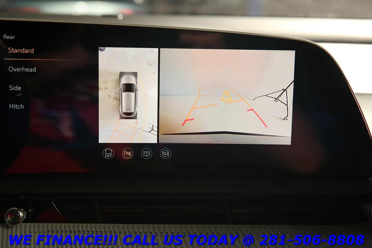 2025 Cadillac OPTIQ 2025 Sport AWD NAV PANO ADAPT BLIND 7K MILES!! - Photo 19 - Houston, TX 77031