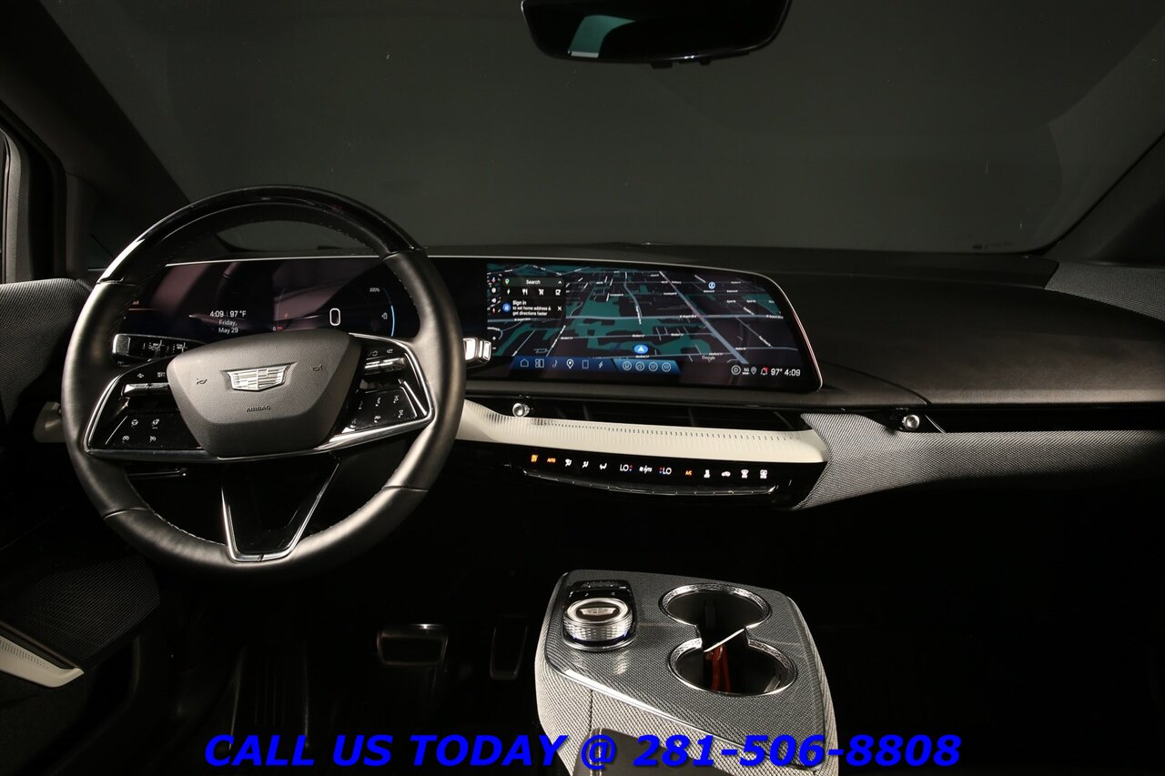 2025 Cadillac OPTIQ 2025 Sport AWD NAV PANO SUPERCRUISE BLIND 7K Mi   - Photo 3 - Houston, TX 77031