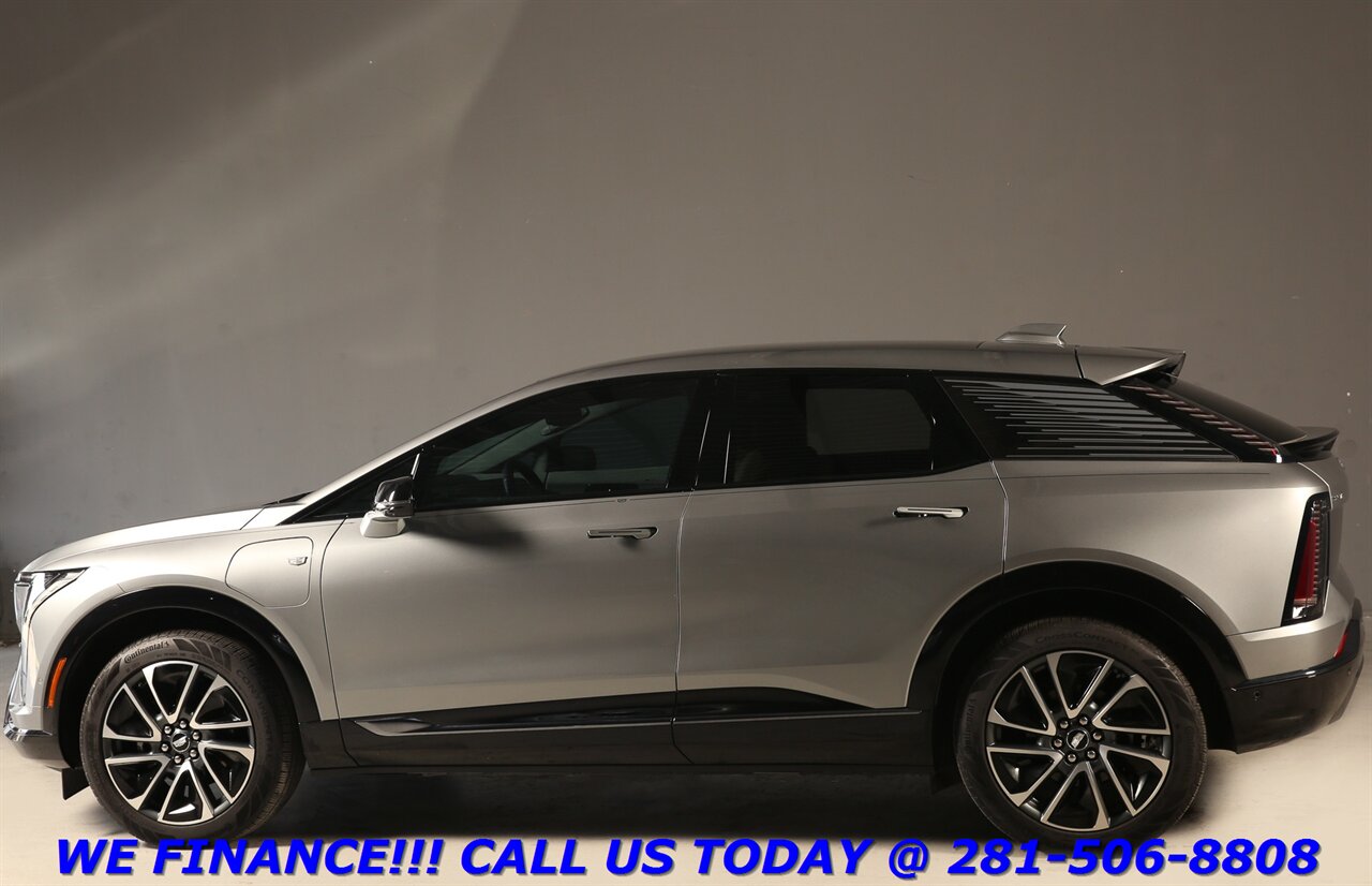2025 Cadillac OPTIQ 2025 Sport AWD NAV PANO ADAPT BLIND 7K MILES!! - Photo 4 - Houston, TX 77031