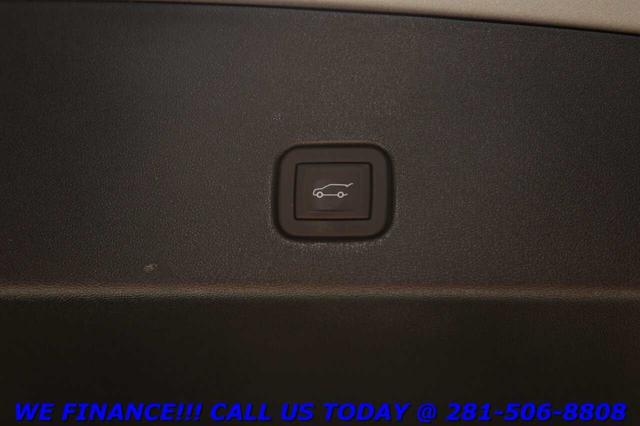 2025 Cadillac OPTIQ 2025 Sport AWD NAV PANO ADAPT BLIND 7K MILES!! - Photo 29 - Houston, TX 77031