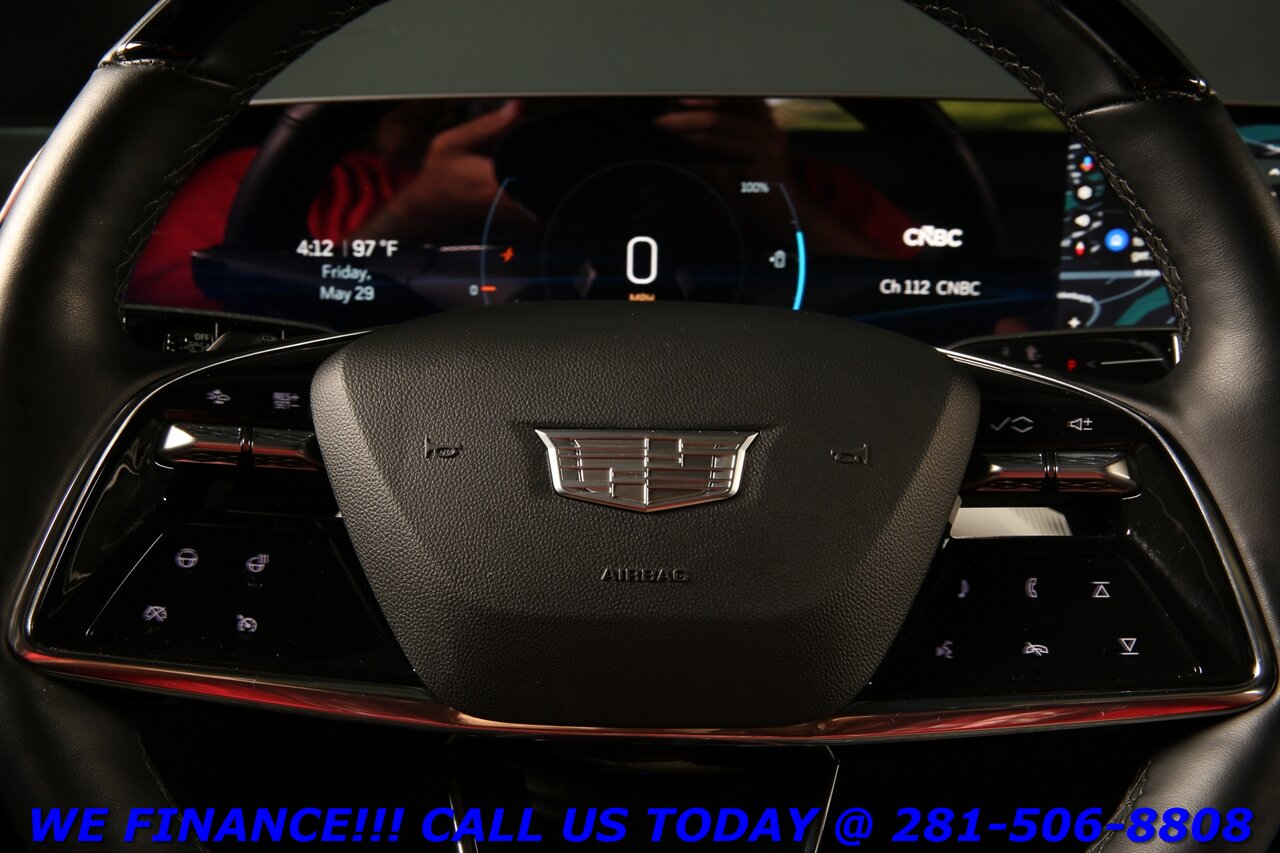 2025 Cadillac OPTIQ 2025 Sport AWD NAV PANO ADAPT BLIND 7K MILES!! - Photo 15 - Houston, TX 77031