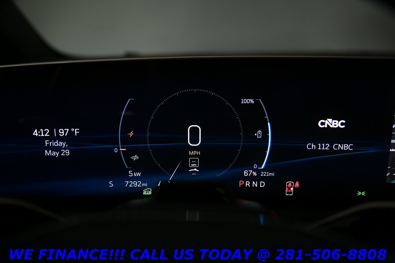2025 Cadillac OPTIQ 2025 Sport AWD NAV PANO ADAPT BLIND 7K MILES!! - Photo 16 - Houston, TX 77031