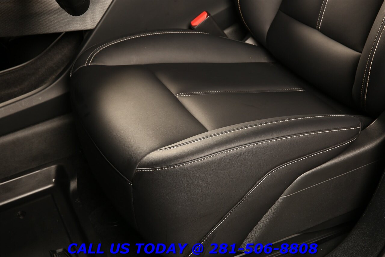 2025 Cadillac OPTIQ 2025 Sport AWD NAV PANO SUPERCRUISE BLIND 7K Mi   - Photo 14 - Houston, TX 77031