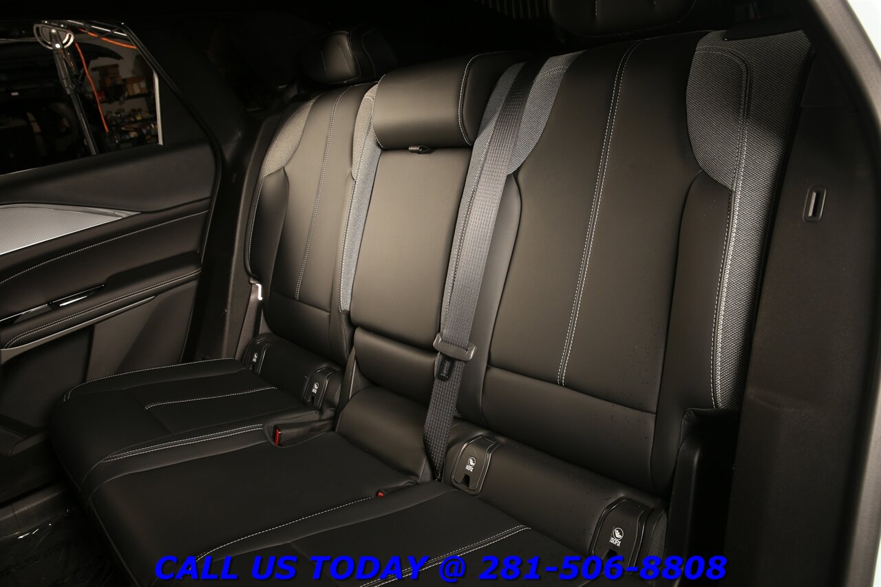 2024 Cadillac LYRIQ 2024 Tech CARPLAY PANO ADAPT 15K MLS!! - Photo 23 - Houston, TX 77031