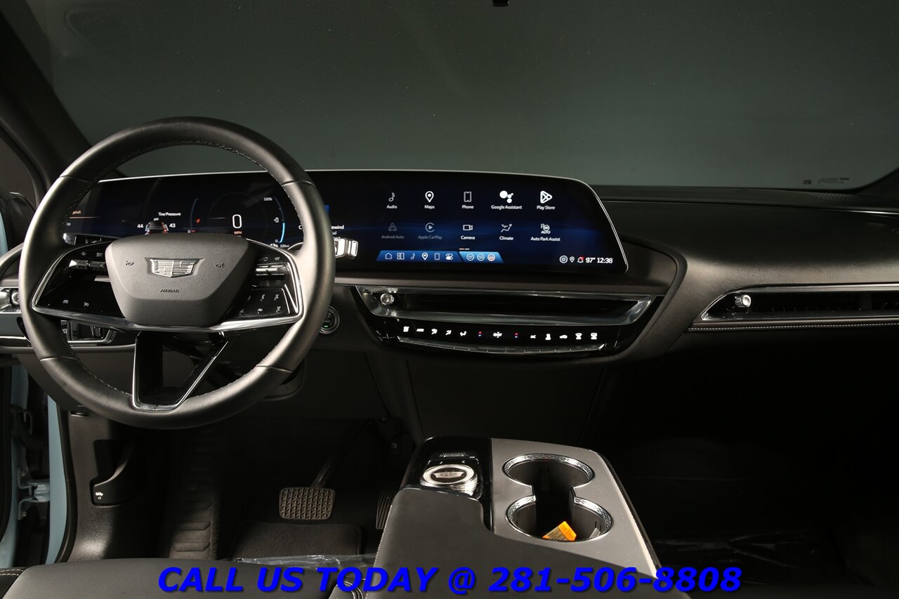 2024 Cadillac LYRIQ 2024 Tech CARPLAY PANO ADAPT 15K MLS!! - Photo 3 - Houston, TX 77031