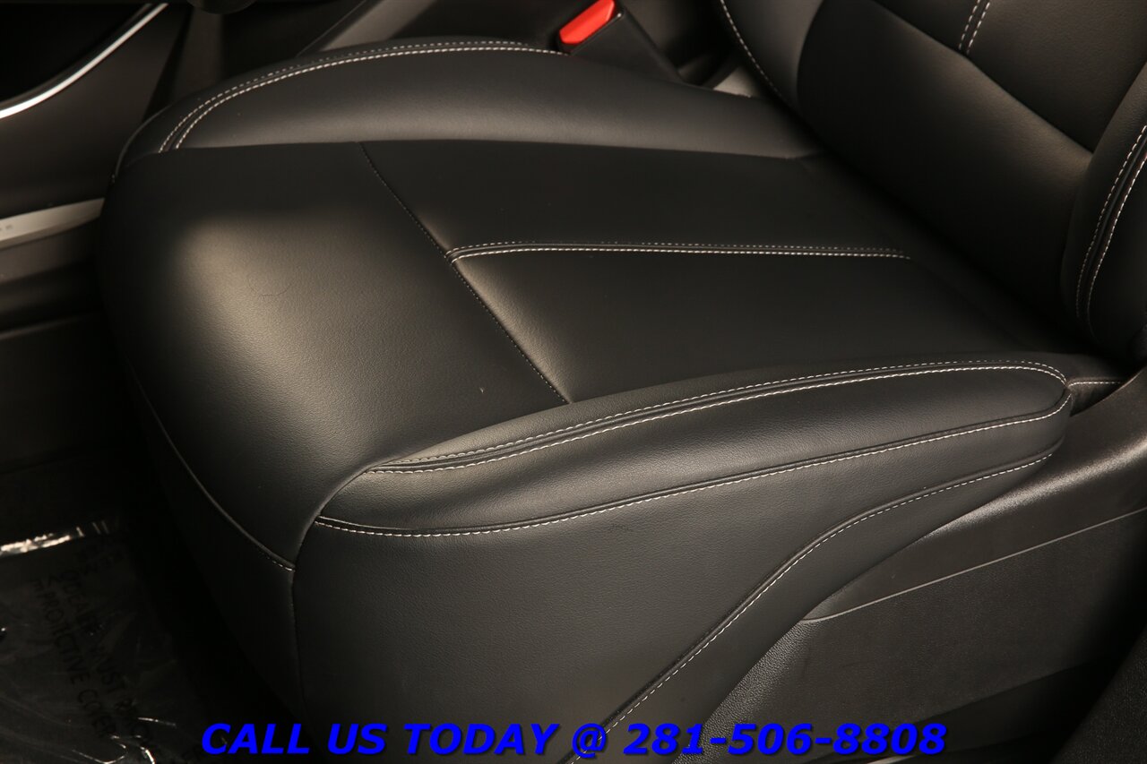 2024 Cadillac LYRIQ 2024 Tech CARPLAY PANO ADAPT 15K MLS!! - Photo 14 - Houston, TX 77031