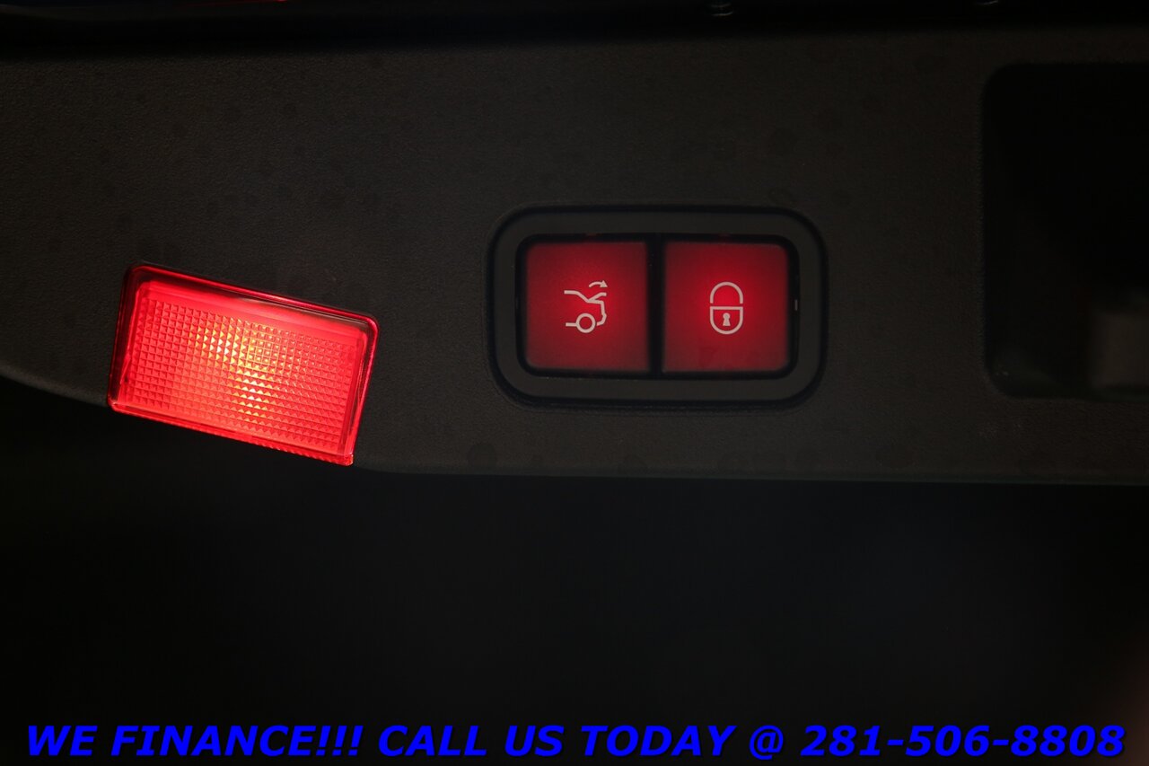 2013 Mercedes-Benz 2013 SL 550 AMG PANO-GLASS P1 NAV HARMAN 38K MLS   - Photo 26 - Houston, TX 77031