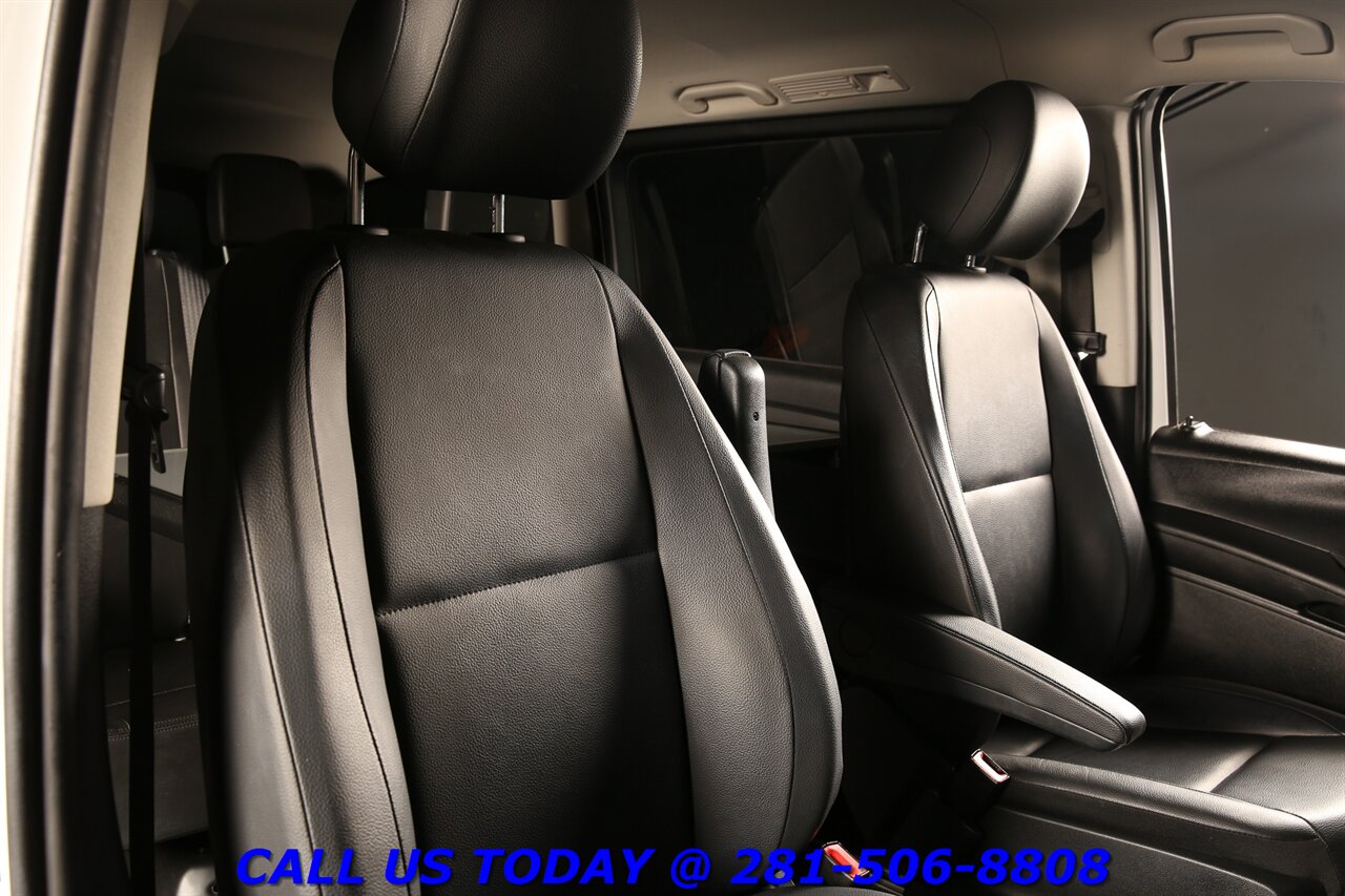 2022 Mercedes-Benz Metris 2022 NAV 6-PASS CAPTAINS CAMERA WORKSTATION 21K Mi   - Photo 19 - Houston, TX 77031