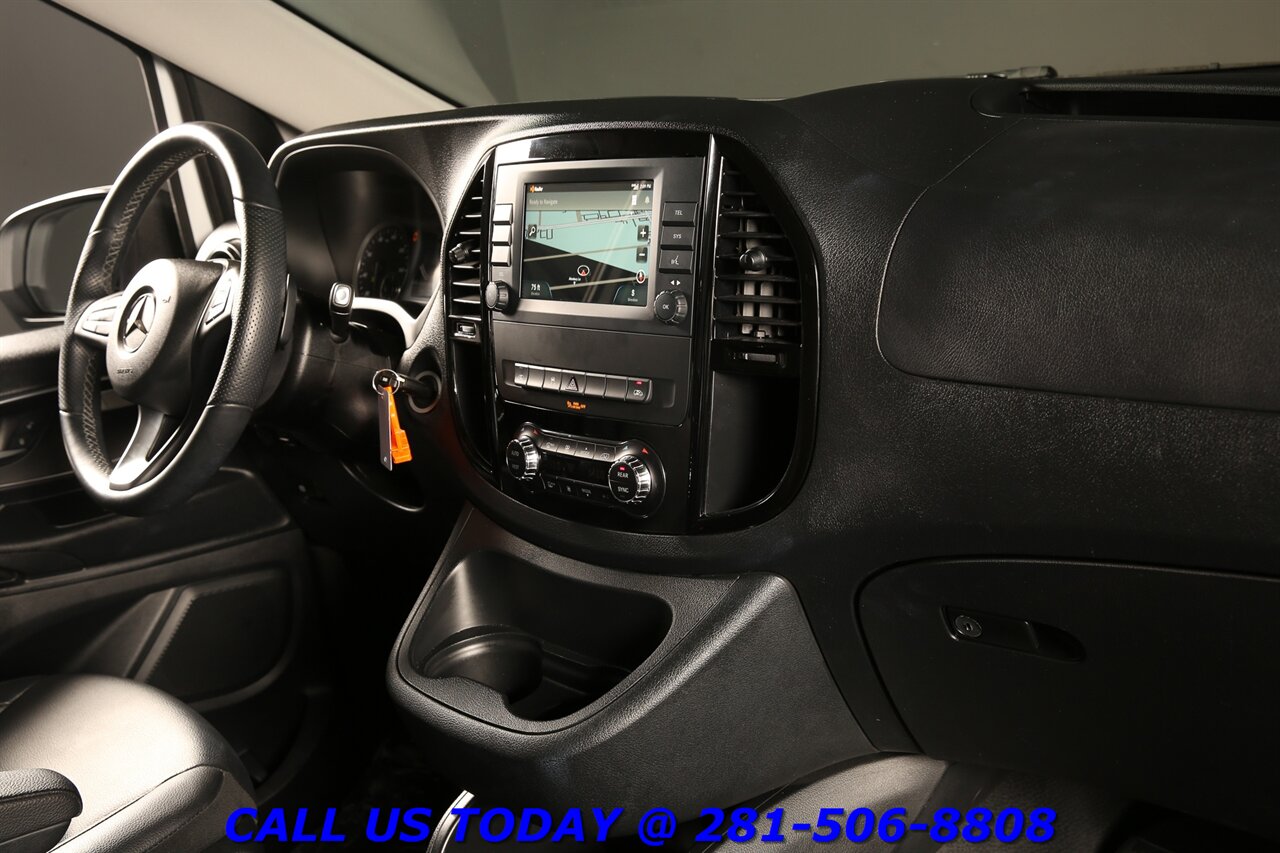 2022 Mercedes-Benz Metris 2022 NAV 6-PASS CAPTAINS CAMERA WORKSTATION 21K Mi   - Photo 18 - Houston, TX 77031