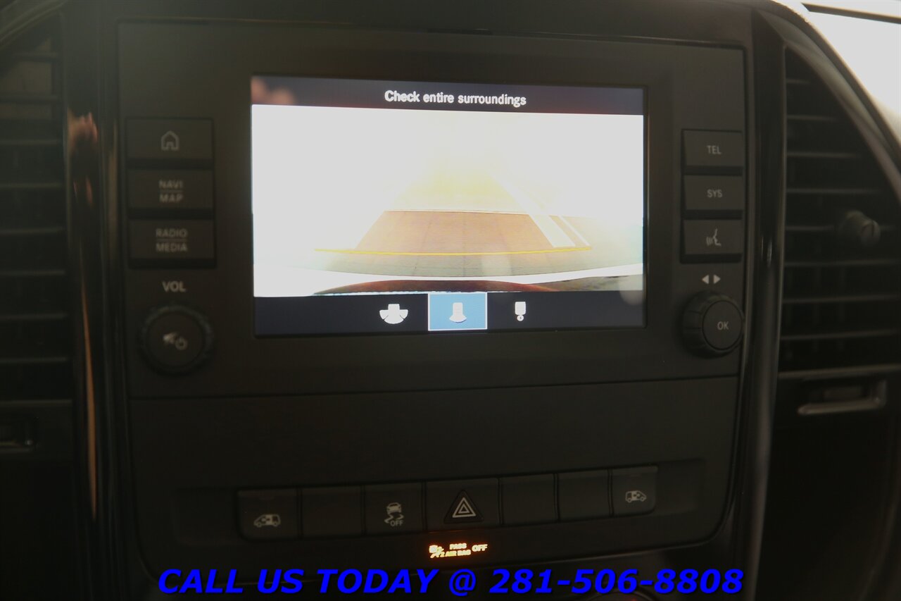 2022 Mercedes-Benz Metris 2022 NAV 6-PASS CAPTAINS CAMERA WORKSTATION 21K Mi   - Photo 17 - Houston, TX 77031