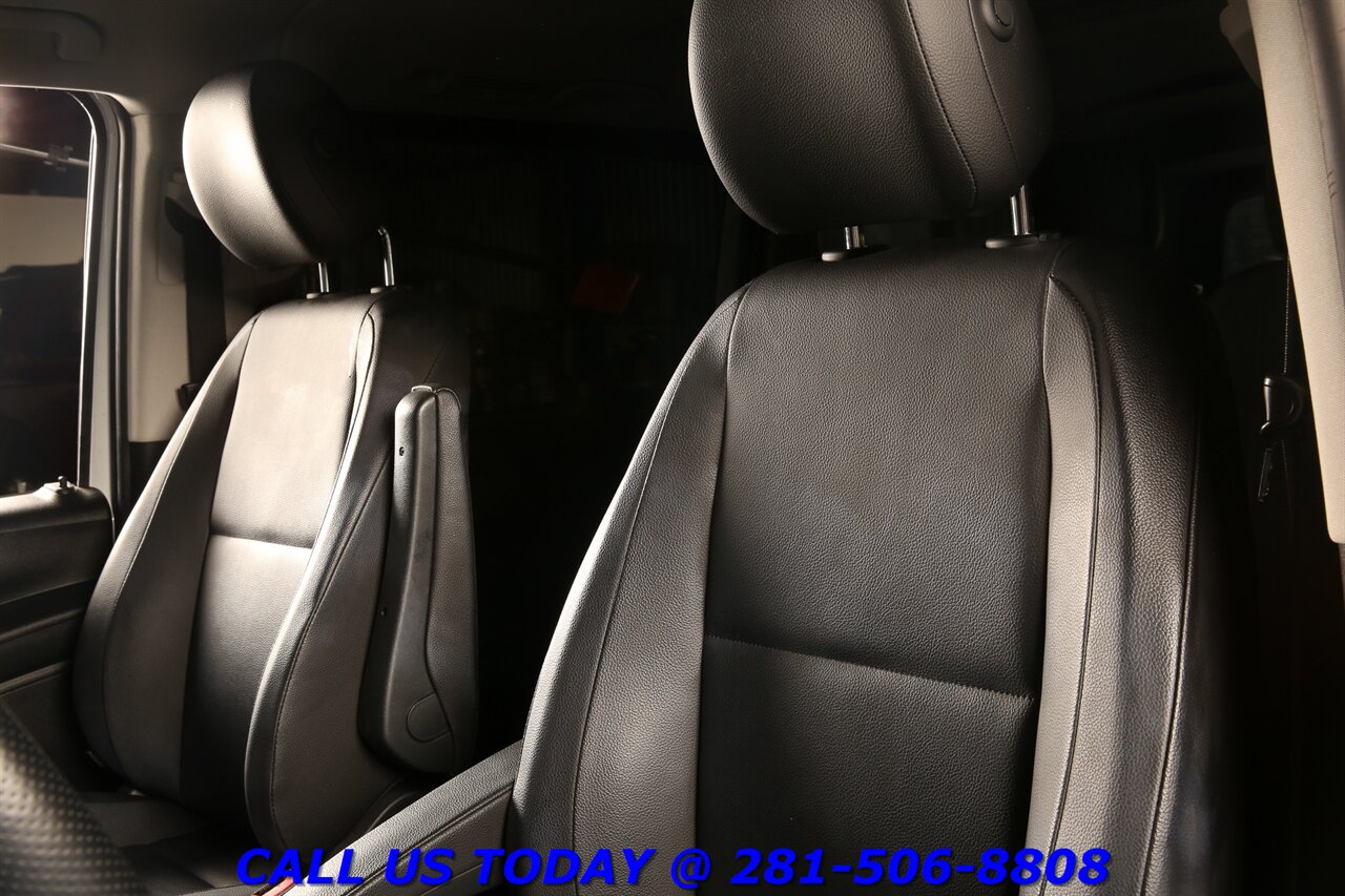 2022 Mercedes-Benz Metris 2022 NAV 6-PASS CAPTAINS CAMERA WORKSTATION 21K Mi   - Photo 12 - Houston, TX 77031