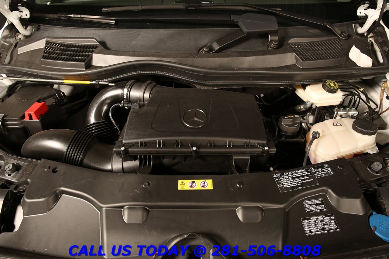 2022 Mercedes-Benz Metris 2022 NAV 6-PASS CAPTAINS CAMERA WORKSTATION 21K Mi   - Photo 26 - Houston, TX 77031