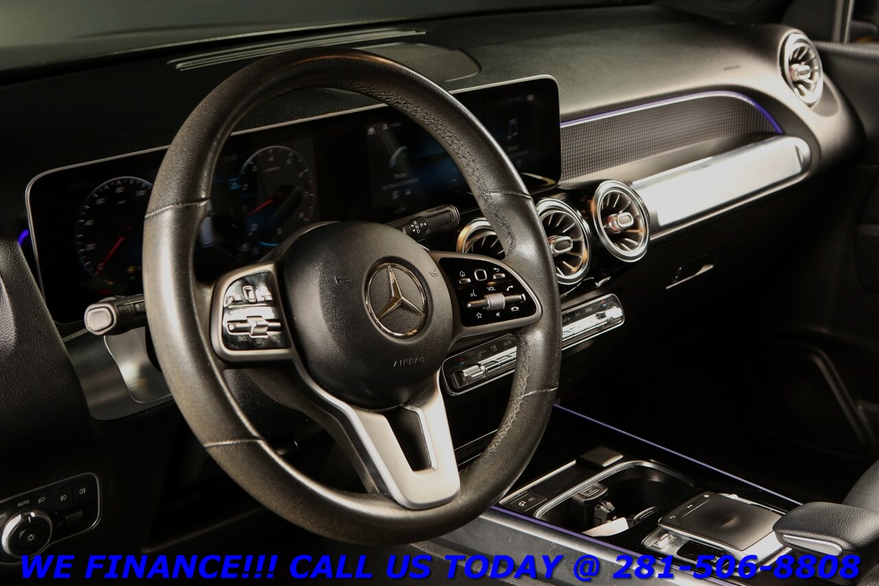 2020 Mercedes-Benz GLB 2020 GLB 250 7PASS 3ROW PREM PKG BLIS NAV AMBIENT - Photo 11 - Houston, TX 77031