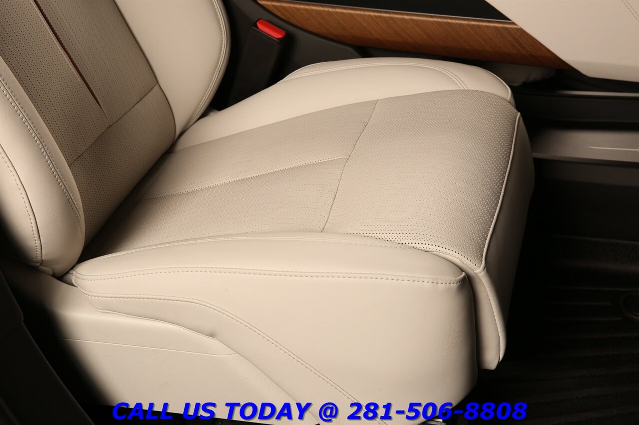 2026 Cadillac VISTIQ 2026 Luxury AWD NAV PANO SUPERCRUISE 6PASS 1K Mi   - Photo 21 - Houston, TX 77031