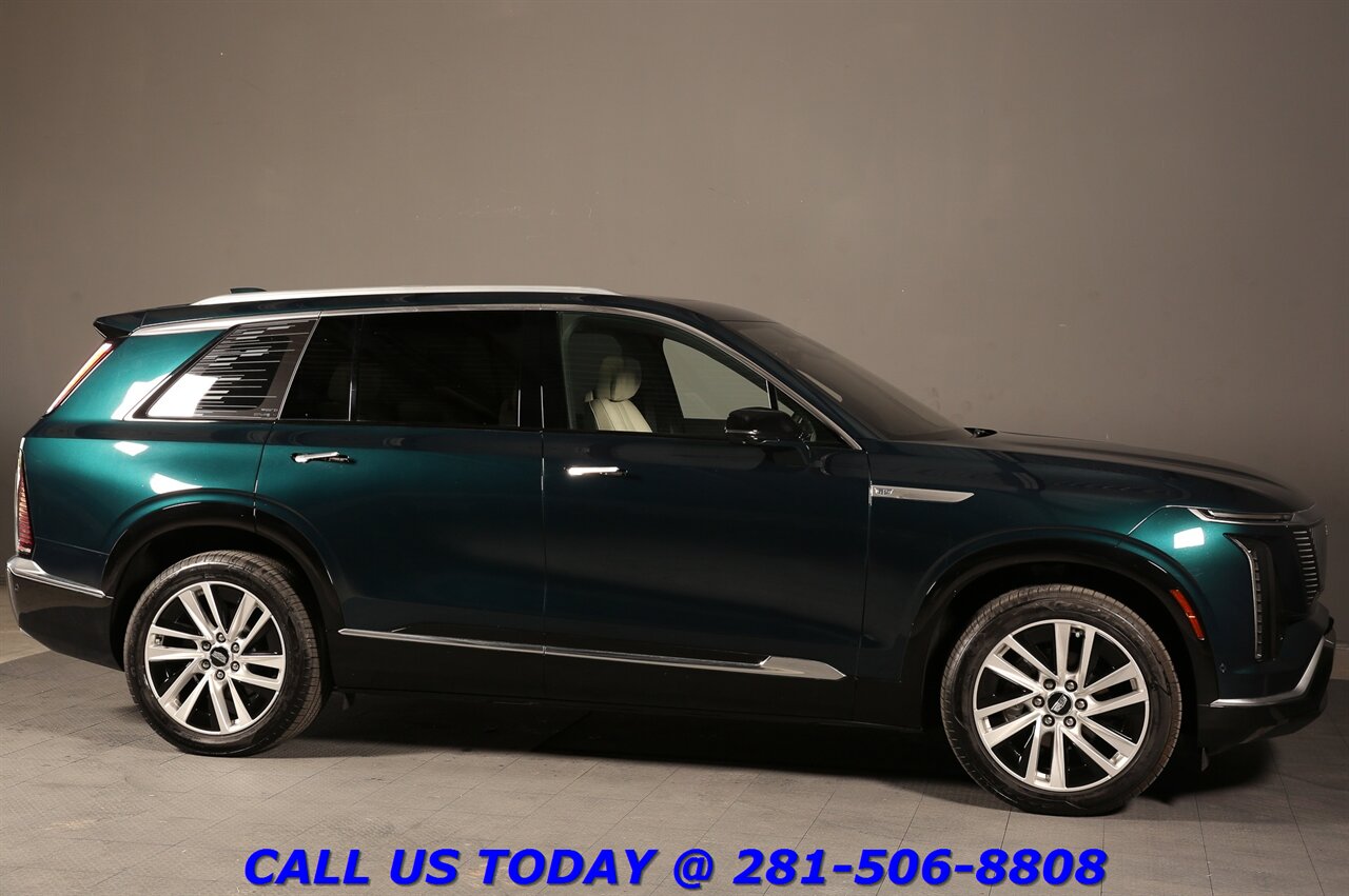 2026 Cadillac VISTIQ 2026 Luxury AWD NAV PANO SUPERCRUISE 6PASS 1K Mi   - Photo 7 - Houston, TX 77031