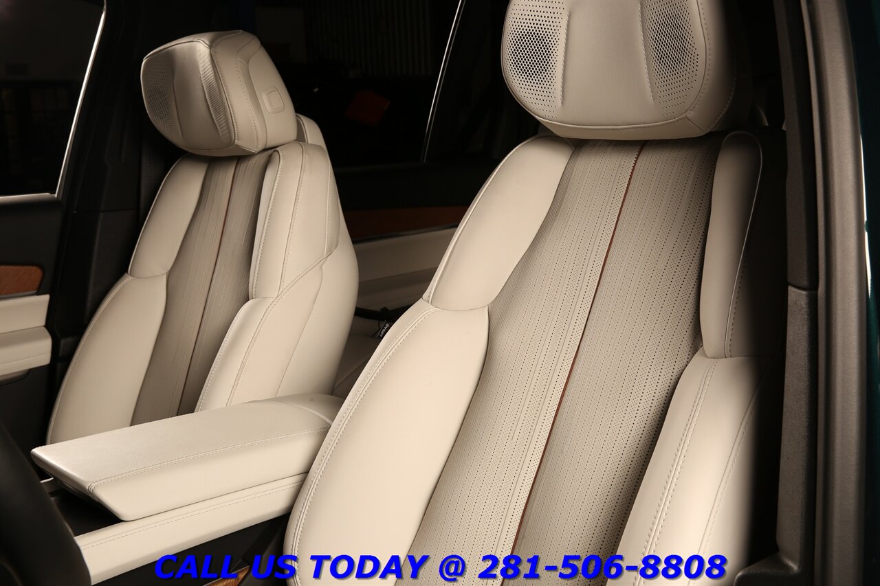 2026 Cadillac VISTIQ 2026 Luxury AWD NAV PANO SUPERCRUISE 6PASS 1K Mi   - Photo 12 - Houston, TX 77031