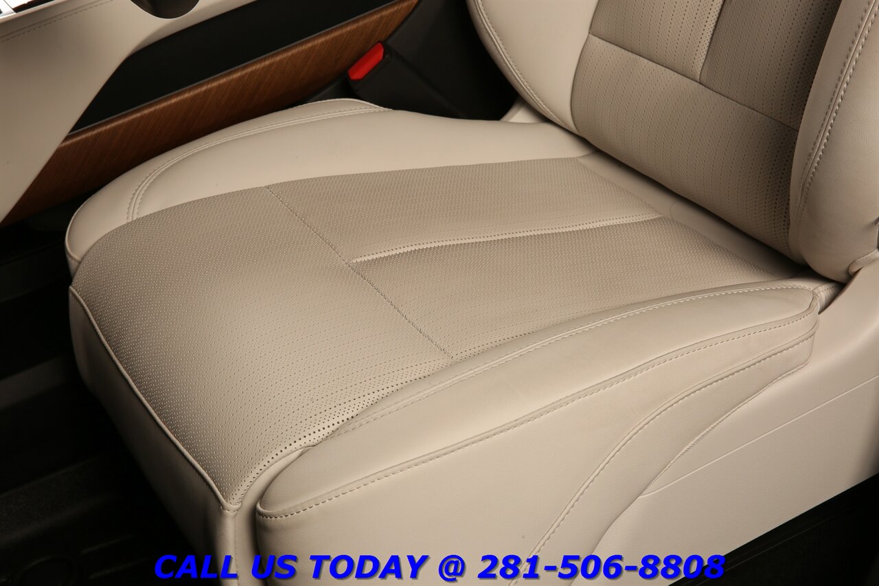 2026 Cadillac VISTIQ 2026 Luxury AWD NAV PANO SUPERCRUISE 6PASS 1K Mi   - Photo 13 - Houston, TX 77031