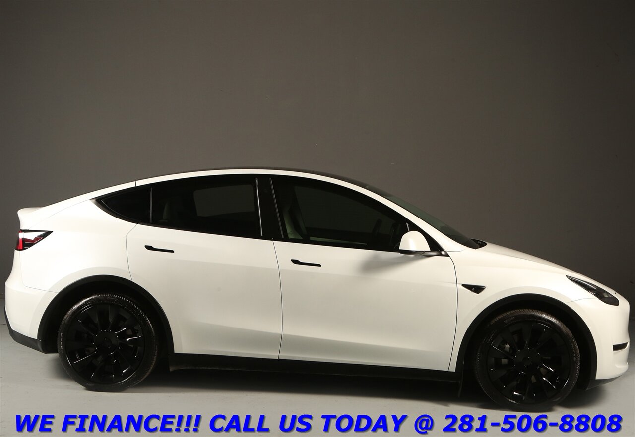 2021 Tesla Model Y 2021 Long Range AWD FSD ACCEL BOOST 3.7S AUTOPILOT   - Photo 27 - Houston, TX 77031