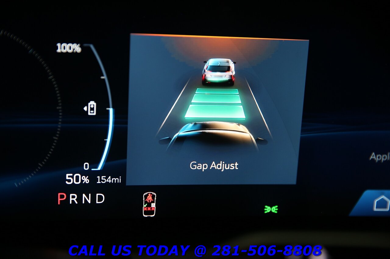 2024 Cadillac LYRIQ 2024 Sport NAV CARPLAY PANO SELFADAPTCRUISE 11K Mi - Photo 16 - Houston, TX 77031