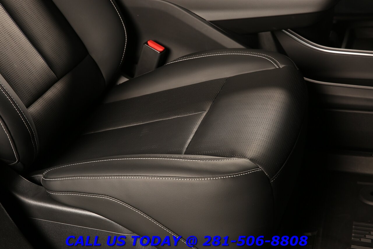 2024 Cadillac LYRIQ 2024 Sport NAV CARPLAY PANO SELFADAPTCRUISE 11K Mi - Photo 21 - Houston, TX 77031