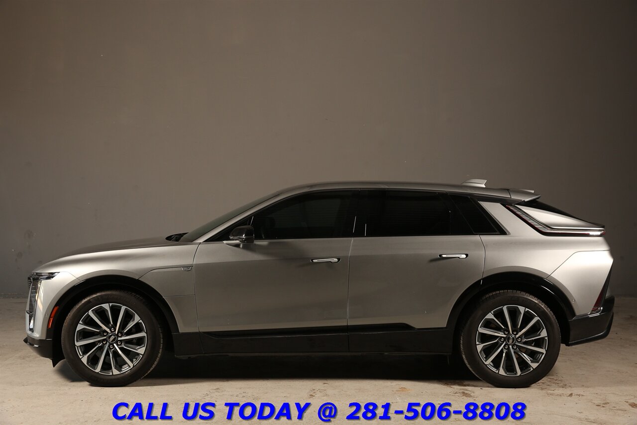 2024 Cadillac LYRIQ 2024 Sport NAV CARPLAY PANO SELFADAPTCRUISE 11K Mi - Photo 31 - Houston, TX 77031
