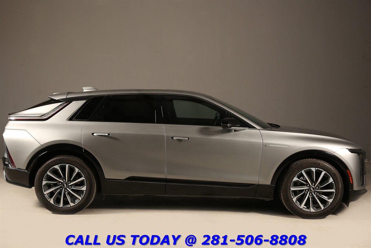 2024 Cadillac LYRIQ 2024 Sport NAV CARPLAY PANO SELFADAPTCRUISE 11K Mi - Photo 30 - Houston, TX 77031